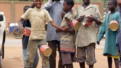 mendiants-garibou-pauvre-enfant-rue